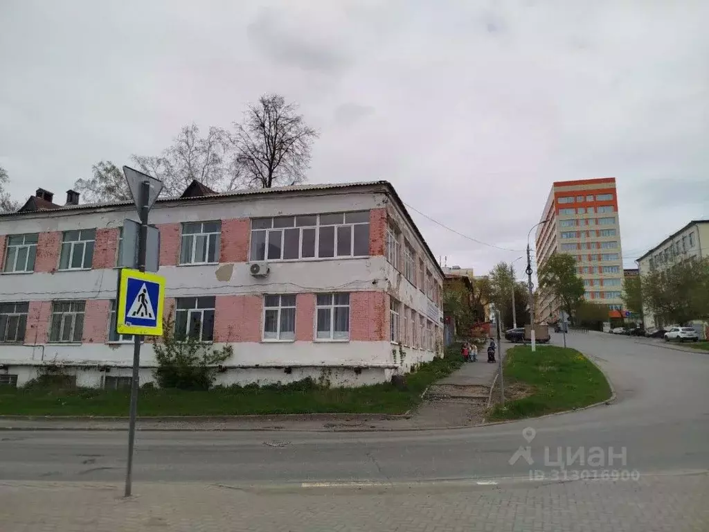 Офис в Удмуртия, Ижевск Милиционная ул., 14 (49 м) - Фото 2