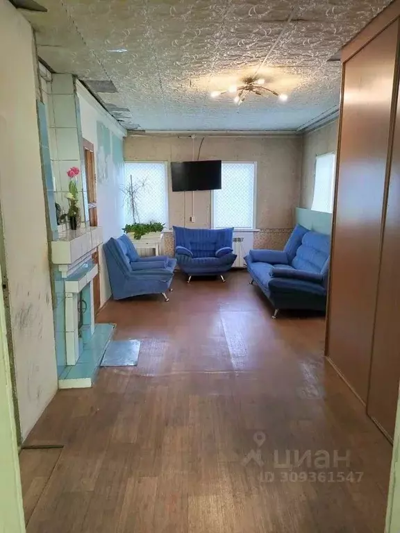 Дом в Иркутская область, Усолье-Сибирское Коммунистическая ул., 19 (57 ... - Фото 0