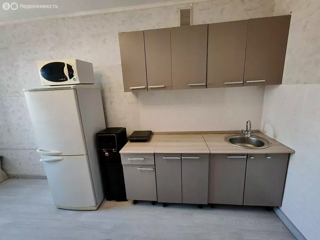 1-комнатная квартира: микрорайон Мелиораторов, улица Сидора Путилова, ... - Фото 1