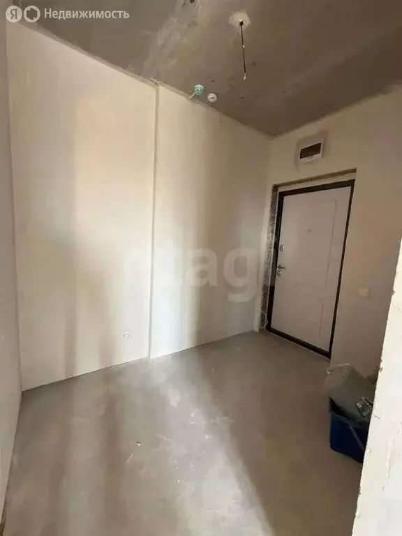 Квартира-студия: Тюмень, Дамбовская улица, 29к1 (33.8 м) - Фото 1