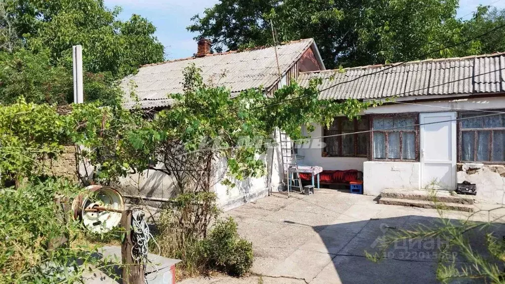 Дом в Крым, Симферопольский район, с. Укромное ул. Зеленая, 15 (75 м) - Фото 1
