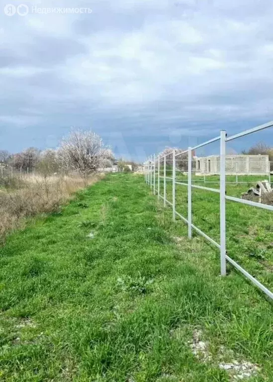Участок в станица Благовещенская, Черноморская улица (8 м) - Фото 0