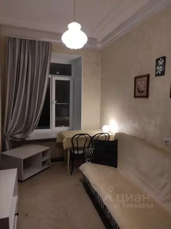 Комната Санкт-Петербург просп. Средний Васильевского острова, 54 - Фото 2