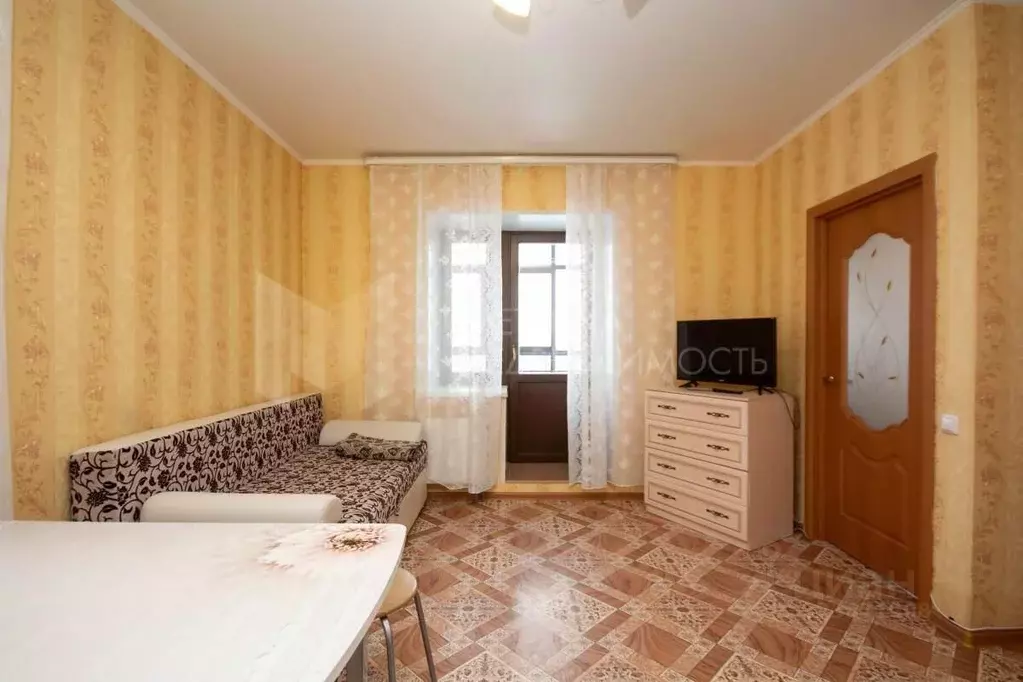 1-к кв. Тюменская область, Тюмень Харьковская ул., 68 (45.5 м) - Фото 1