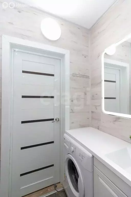 Квартира-студия: Тюмень, Интернациональная улица, 199к2 (31.5 м) - Фото 1