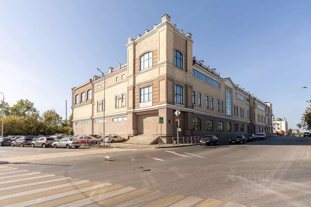 Офис в Татарстан, Казань ул. Нариманова, 14/22 (17908 м) - Фото 0