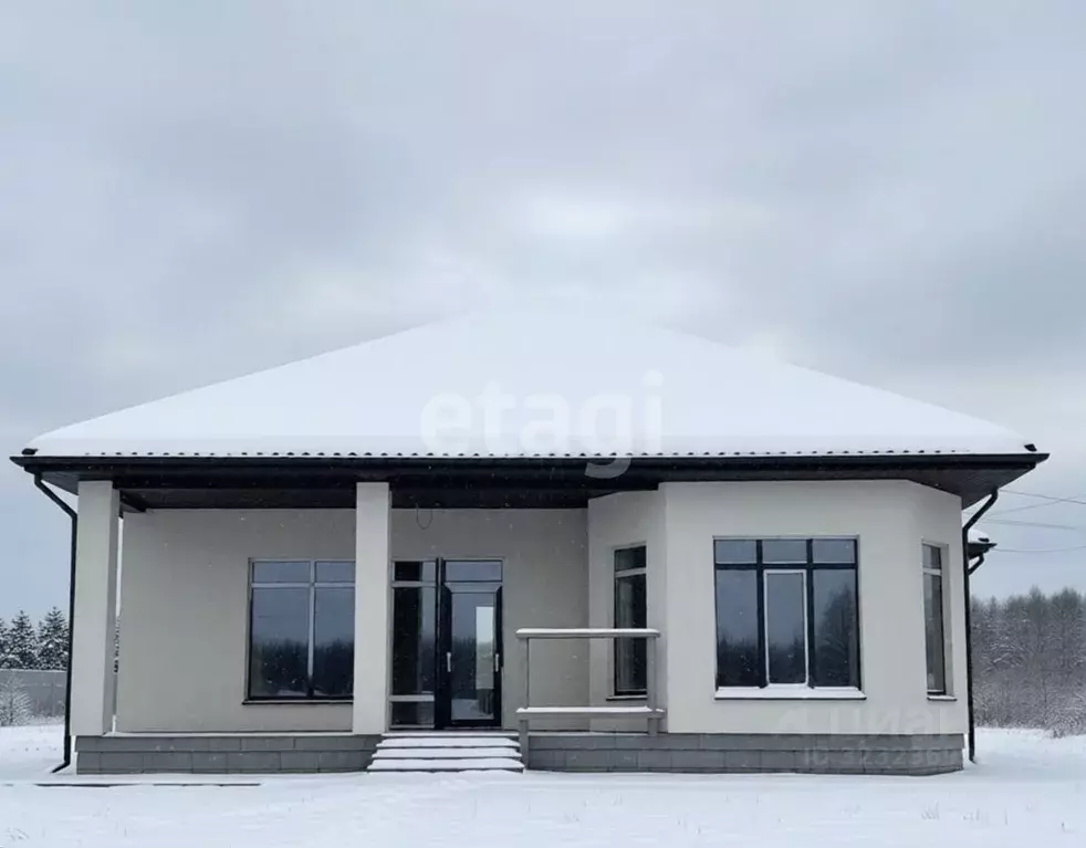 Дом в Белгородская область, Губкинский городской округ, с. Теплый ... - Фото 1