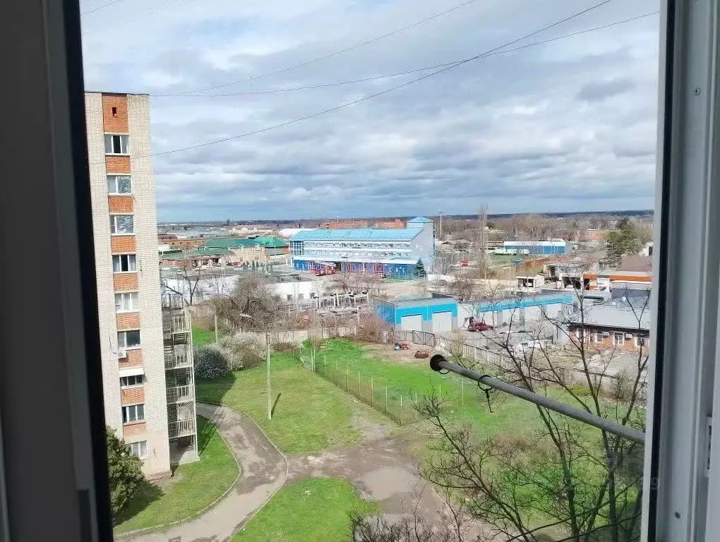2-к кв. Адыгея, Майкоп ул. Димитрова, 20 (42.0 м) - Фото 0