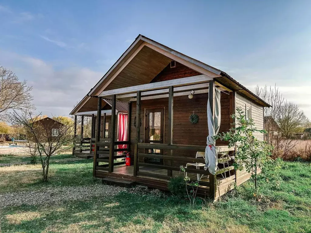 Дом в Адыгея, Тахтамукайский район, Энемское городское поселение, ... - Фото 1