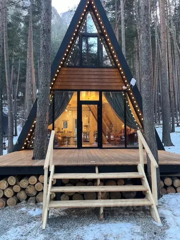 Дом в Кабардино-Балкария, Эльбрусский район, с. Тегенекли ул. ... - Фото 0
