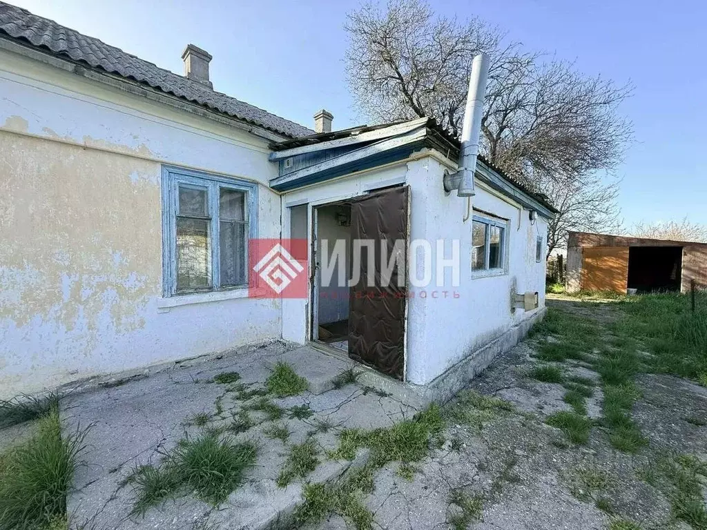 Дом в Крым, Кировский район, с. Абрикосовка ул. Ленина (61 м) - Фото 2