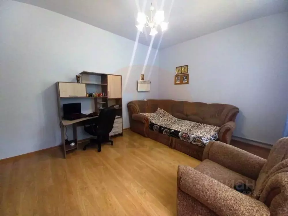 Дом в Крым, Сакский район, с. Орехово пер. Зеленый (215 м) - Фото 1