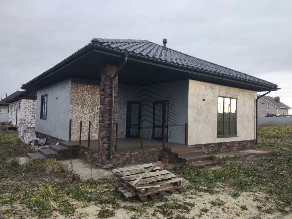 Коттедж в Белгородская область, Старый Оскол Строитель мкр,  (90 м) - Фото 1