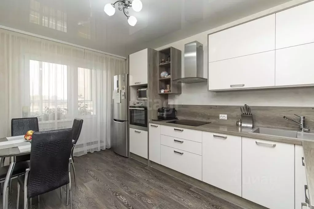 3-к кв. Тюменская область, Тюмень ул. Мебельщиков, 2 (66.5 м) - Фото 1