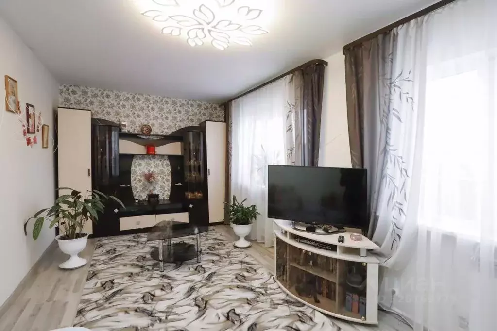 Дом в Иркутская область, Иркутский муниципальный округ, с. Хомутово ... - Фото 1