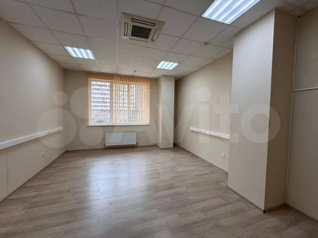 Сдается в аренду офис в ЖК Центральном 25,7 м2 - Фото 1