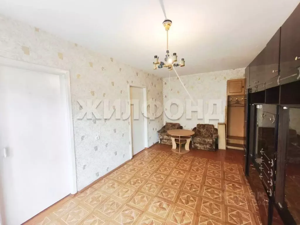 3-к кв. Хакасия, Абакан Трудовая ул., 43 (46.2 м) - Фото 1