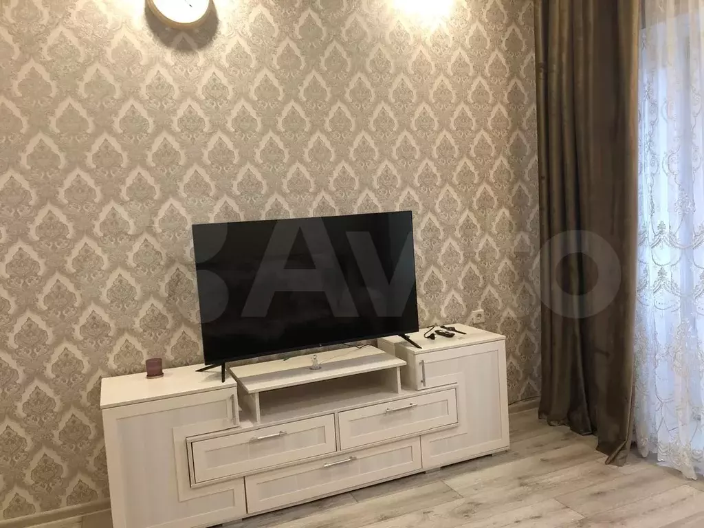4-к. квартира, 77 м, 2/2 эт. - Фото 1