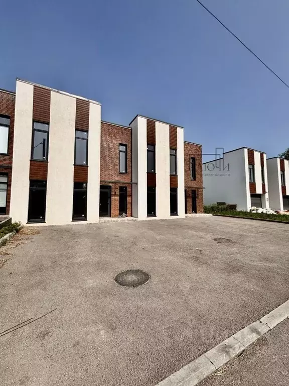 Дом в Челябинская область, Магнитогорск ул. Белинского, 61 (122 м) - Фото 1