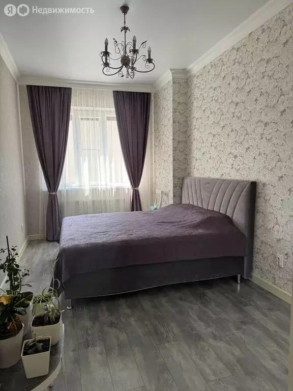 3-комнатная квартира: Нальчик, район Горная, Солнечная улица, 8к2 (75 ... - Фото 1