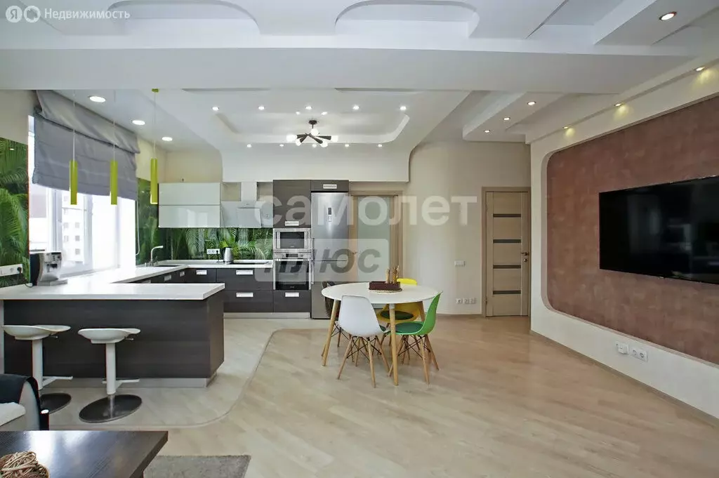 3-комнатная квартира: Омск, улица 10 лет Октября, 70 (127 м) - Фото 1