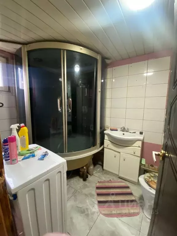 Дом в Омская область, Омск ул. Завертяева (70 м) - Фото 1