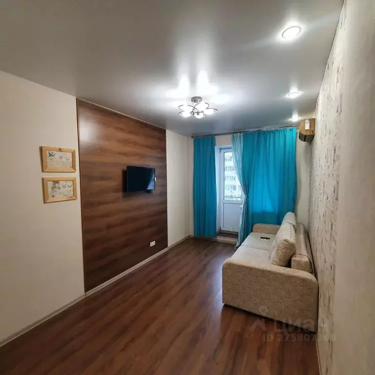 1-к кв. Саратовская область, Саратов ул. Имени Г.К. Орджоникидзе, 44А ... - Фото 0