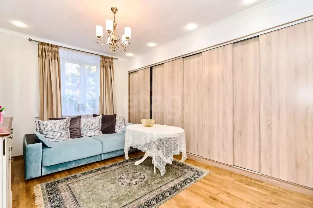 2-к кв. Томская область, Томск просп. Кирова, 39 (58.4 м) - Фото 2