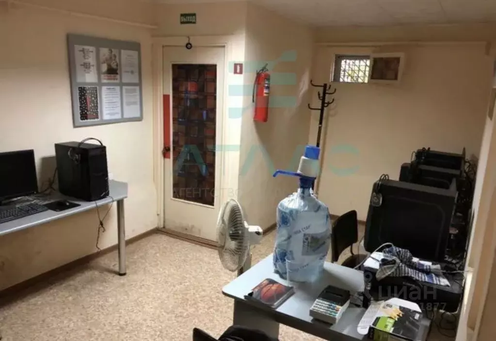 Помещение свободного назначения в Крым, Симферополь ул. 60 лет ... - Фото 1