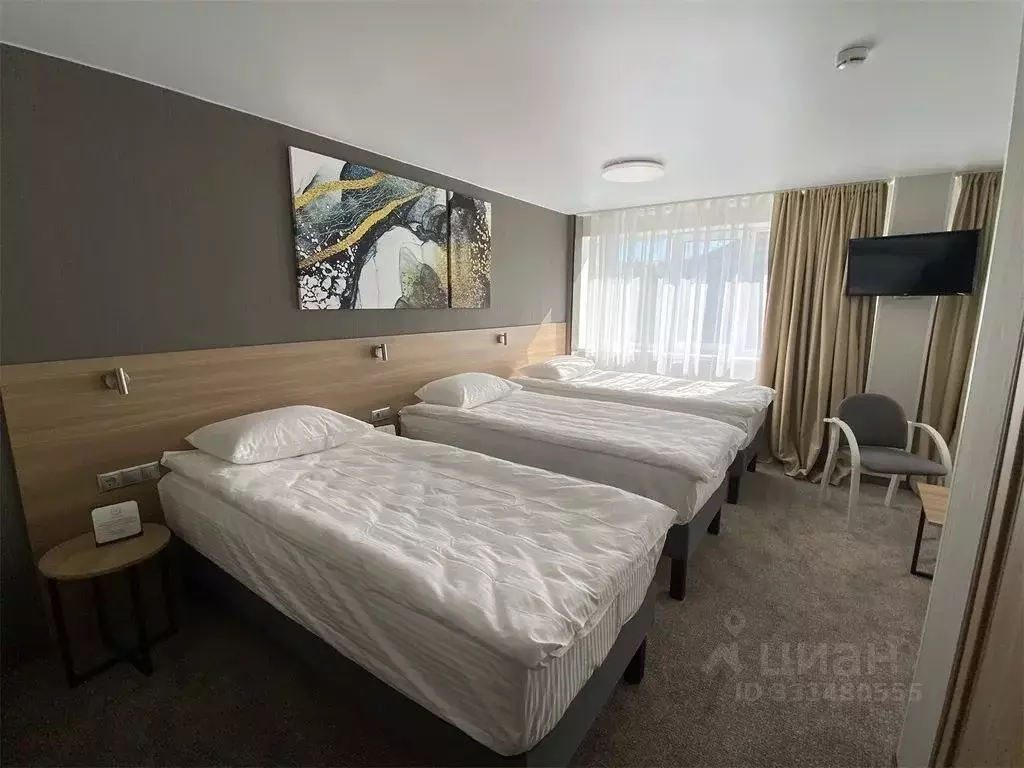 Комната Омская область, Омск ул. Иртышская Набережная, 30 - Фото 2
