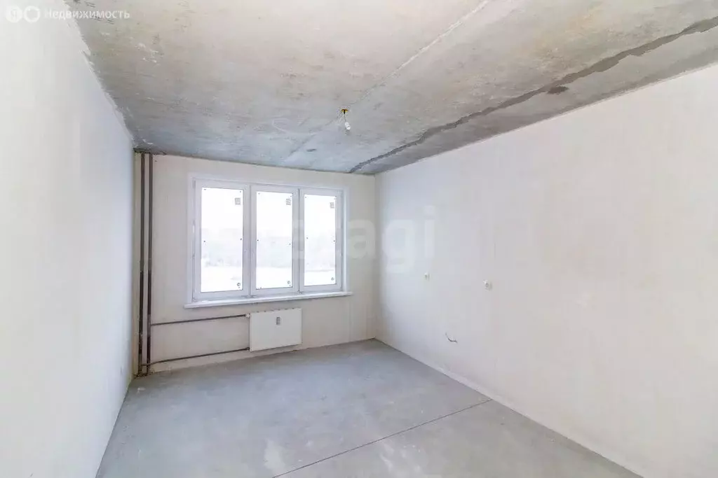 1-комнатная квартира: Тюмень, улица Вадима Бованенко, 4к1 (37 м) - Фото 2