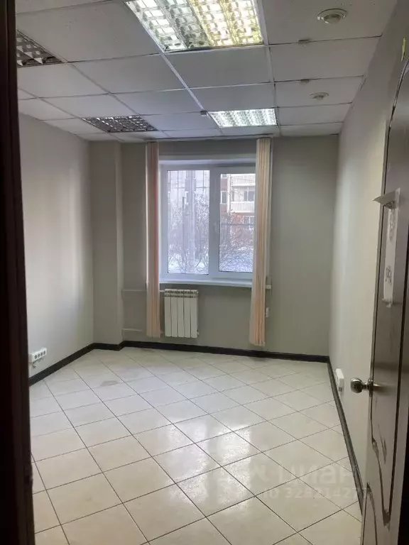 Офис в Красноярский край, Красноярск Взлетка мкр, ул. Батурина, 5 (12 ... - Фото 1