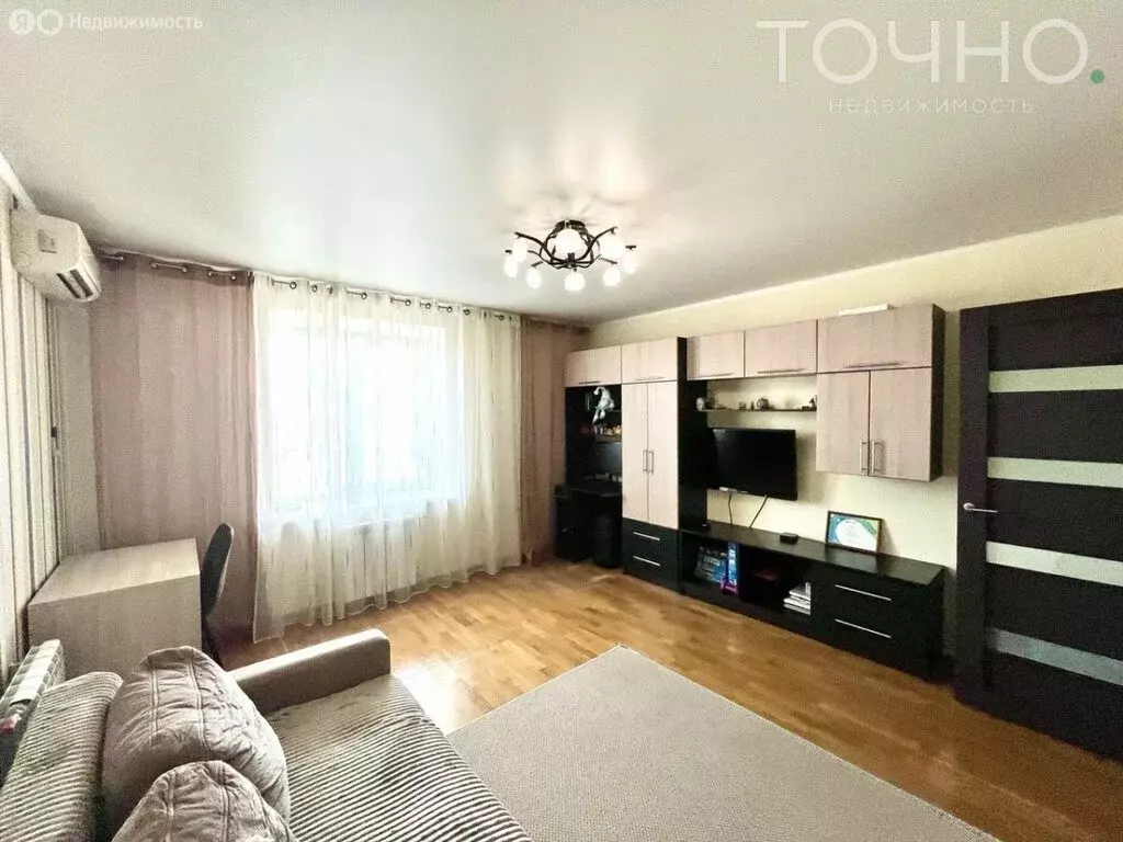 1-комнатная квартира: Пенза, улица Антонова, 70 (37 м) - Фото 1