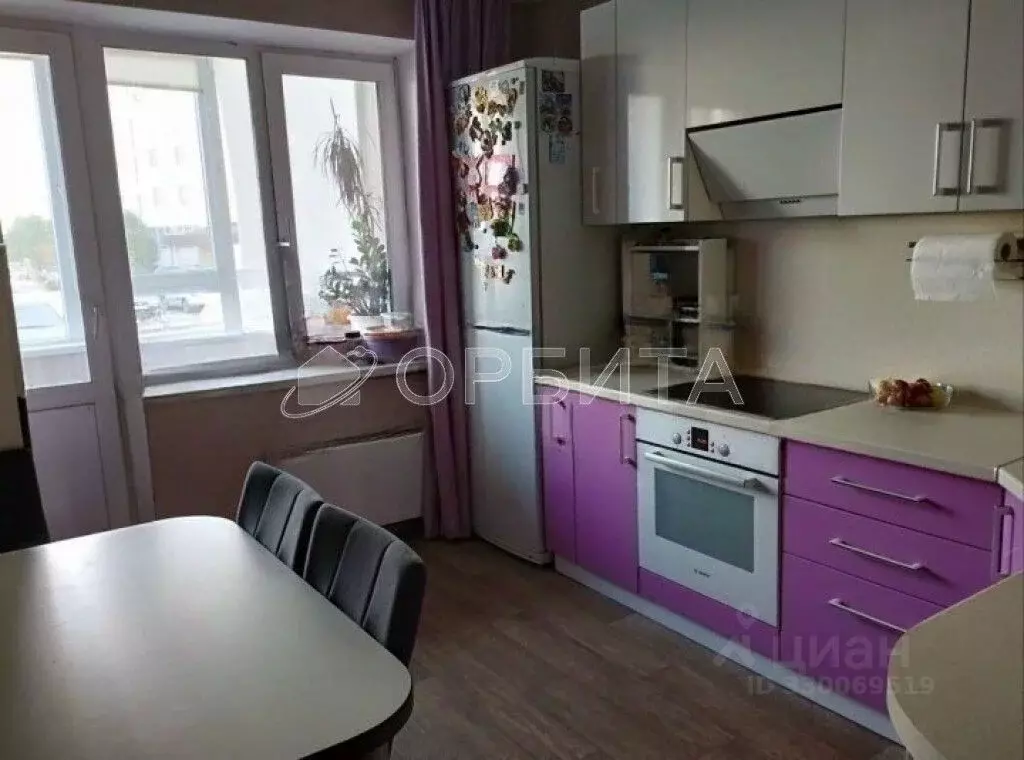 2-к кв. Тюменская область, Тюмень ул. Лесопарковая, 13А (49.5 м) - Фото 1