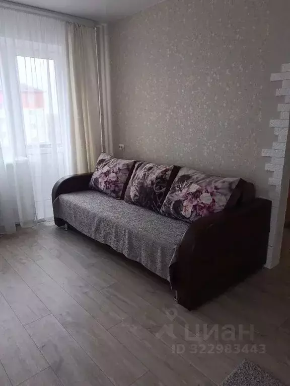 1-к кв. Псковская область, Печоры Рижская ул., 2 (30.0 м) - Фото 1