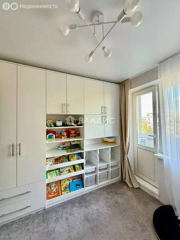 3-комнатная квартира: Нижний Новгород, улица Героя Советского Союза ... - Фото 0