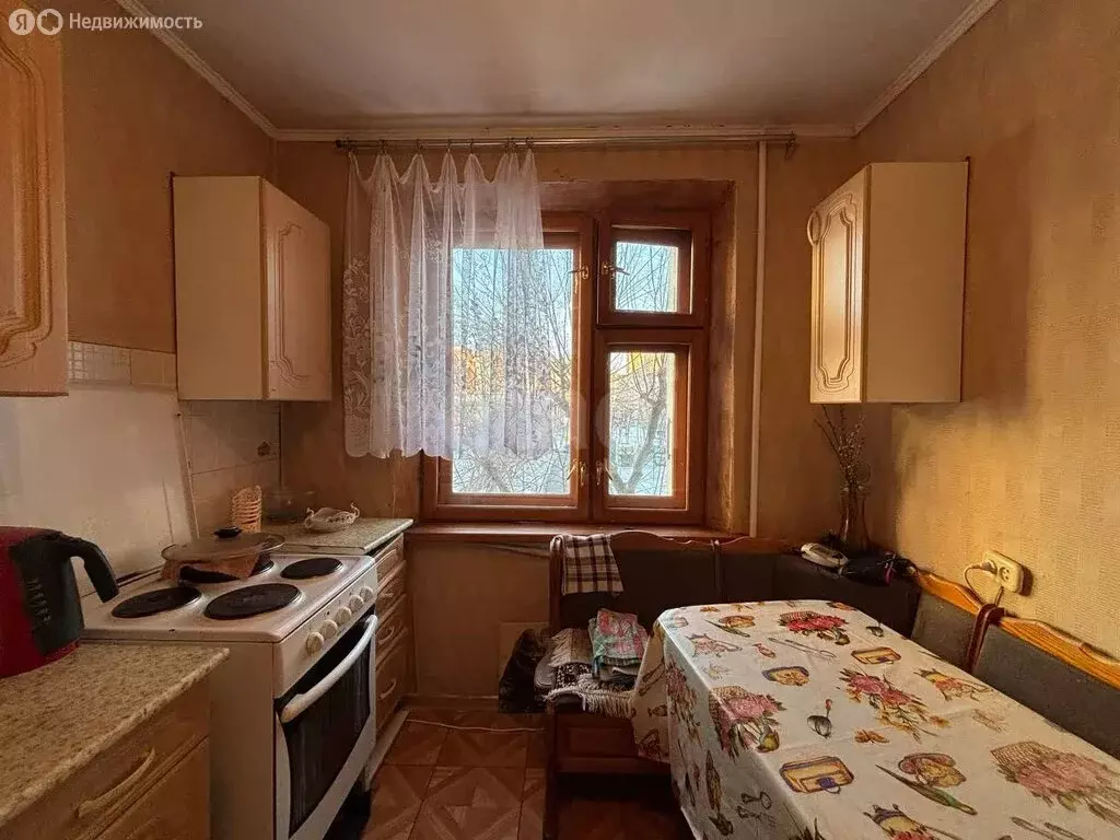 3-комнатная квартира: Тюмень, улица Газовиков, 23 (90 м) - Фото 1