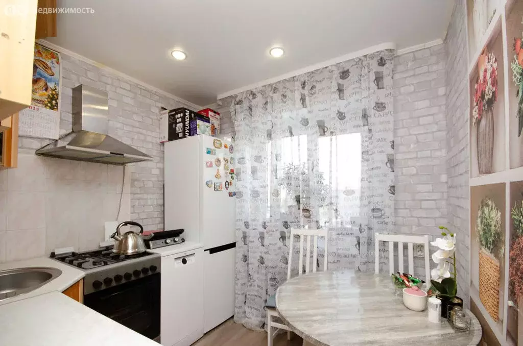 2-комнатная квартира: Ялуторовск, улица Ленина, 41 (43 м) - Фото 1