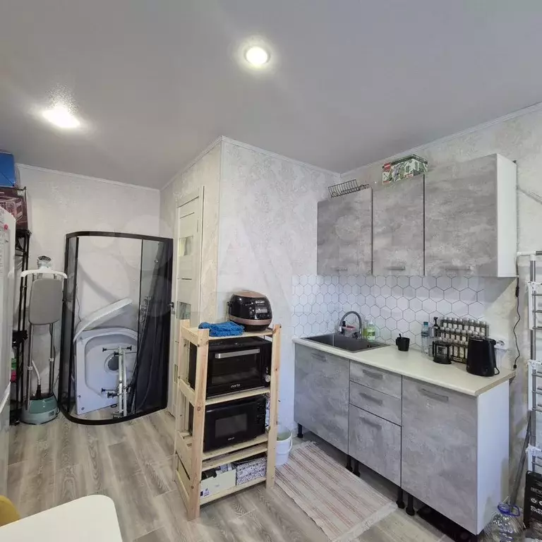 Комната 18 м в 4-к., 4/9 эт. - Фото 1