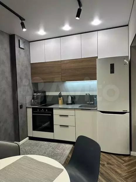 2-к. квартира, 40м, 4/25эт. - Фото 0