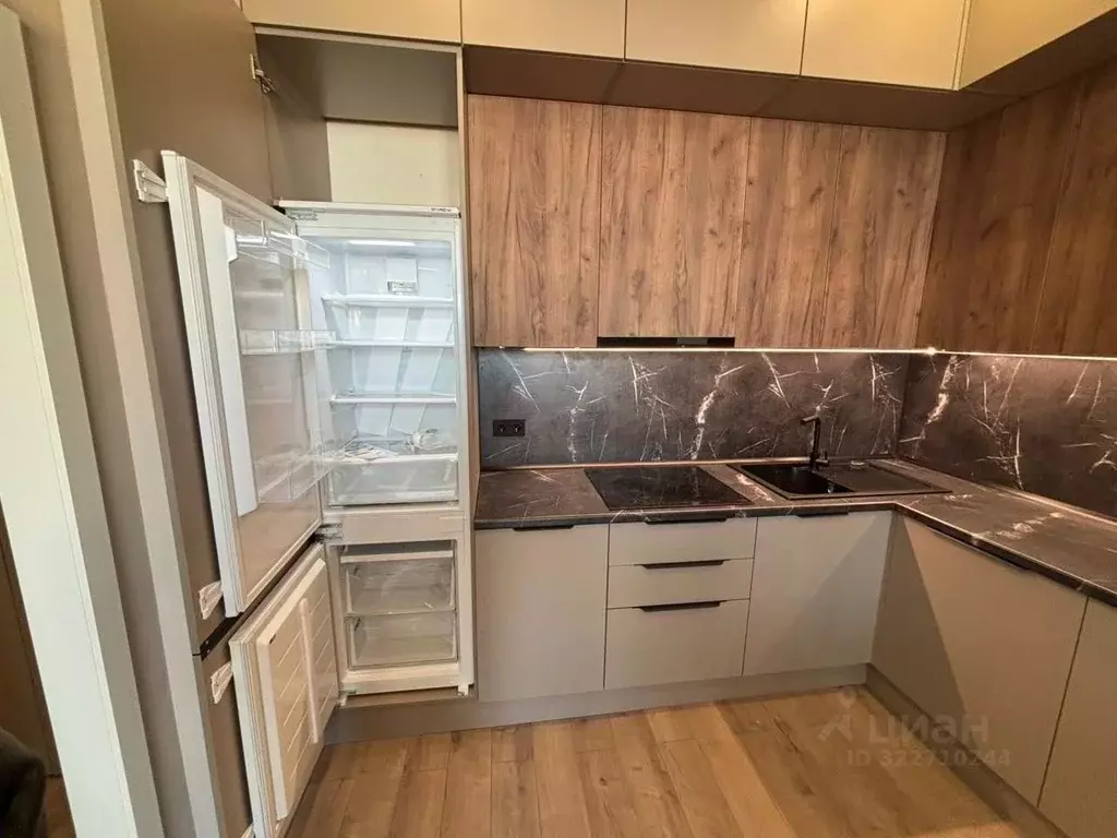 2-к кв. Свердловская область, Екатеринбург ул. 8 Марта, 204Д (55.5 м) - Фото 1