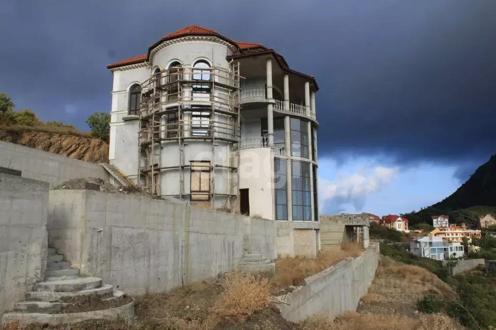 Дом в Крым, Ялта муниципальный округ, Гурзуф пгт  (870 м) - Фото 1