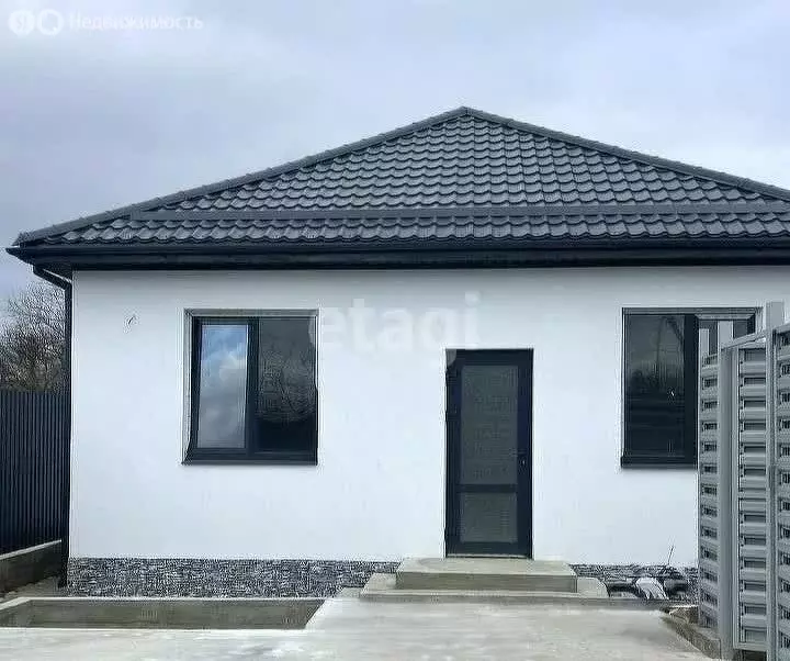 Дом в Гостагаевская, переулок Строителей (80 м) - Фото 1