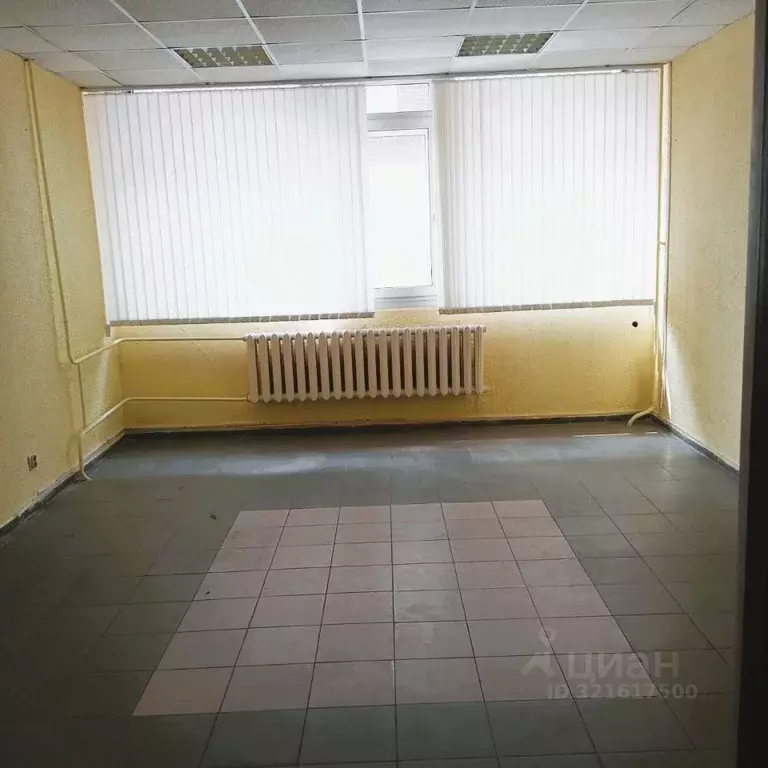 Офис в Вологодская область, Вологда ул. Добролюбова, 68А (25 м) - Фото 1