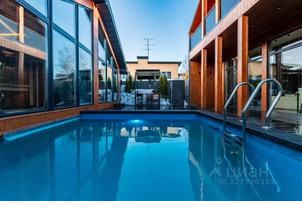 Дом в Московская область, Одинцовский городской округ, д. Ликино 75Б ... - Фото 1