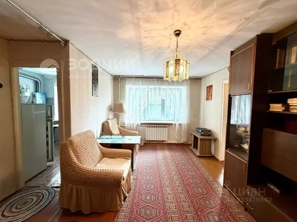 2-к кв. Чувашия, Канаш ул. 30 лет Чувашии, 8 (42.0 м) - Фото 1