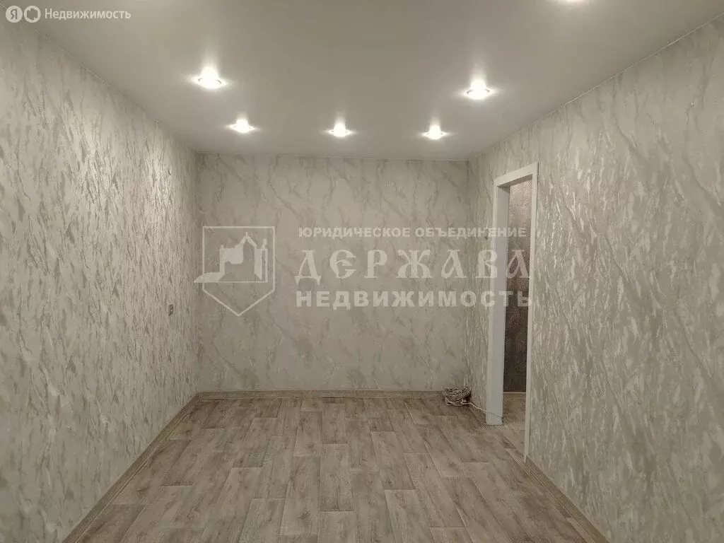 1-комнатная квартира: Юрга, проспект Победы, 4 (29.4 м) - Фото 2