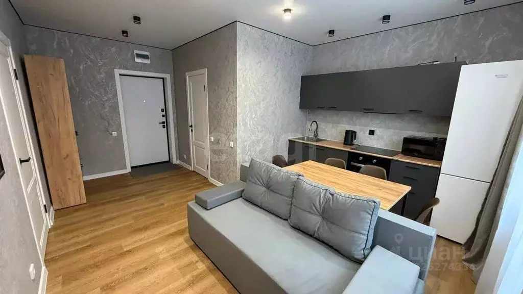 1-к кв. Тюменская область, Тюмень ул. Республики, 204к12 (35.0 м) - Фото 1