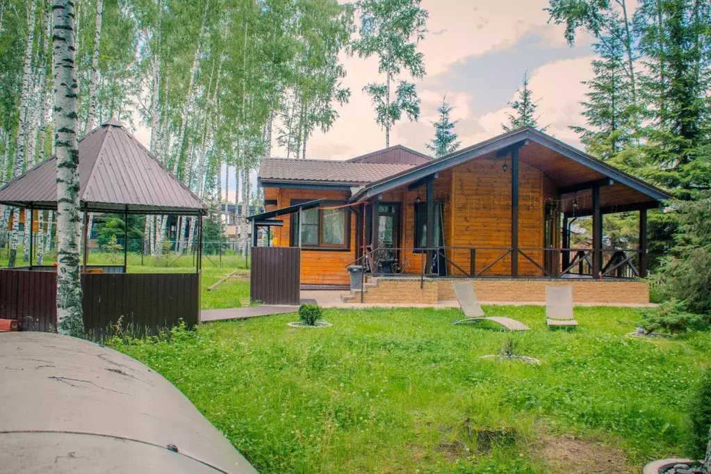 Дом в Татарстан, Казань Ново-Давликеевская ул., 140 (100 м) - Фото 1