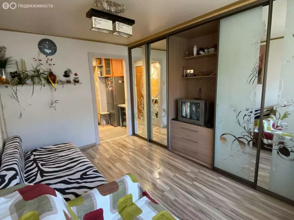 Квартира-студия: Киров, улица Циолковского, 9 (17 м) - Фото 0